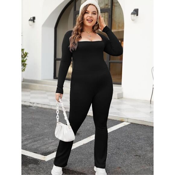 Bundle of 2 Jumpsuits (Boutique Fashion) - Picture 2 of 10